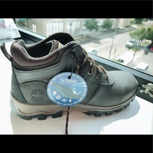 NEW TIMBERLAND BOOTS WOMEN 7.5